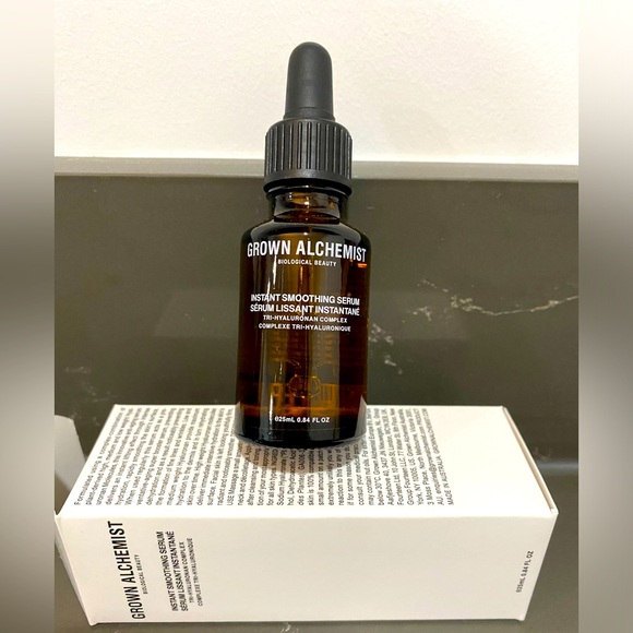 GROWN ALCHEMIST
Instant Smoothing Vegan Hyaluronic Acid
Hydrating Serum - Picture 1 of 3